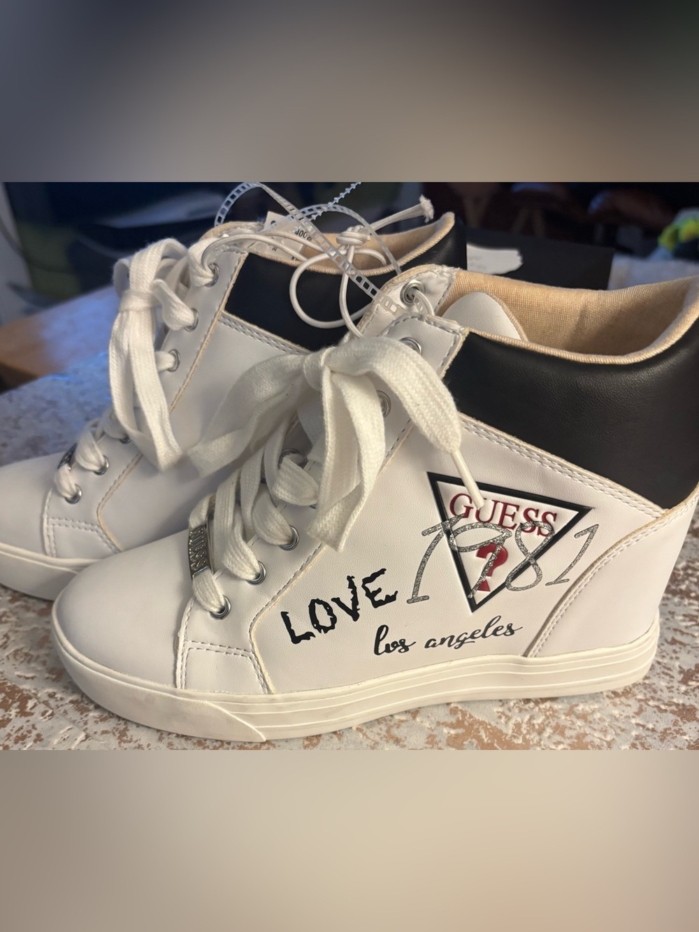 Guess High Top 1981 Womens Los Angeles Size 7 Hidden Heel/wedge Sneakers NEW